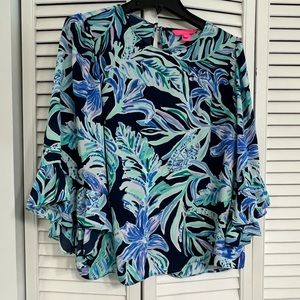 Lilly Pulitzer flutter sleeve blouse - Size M
